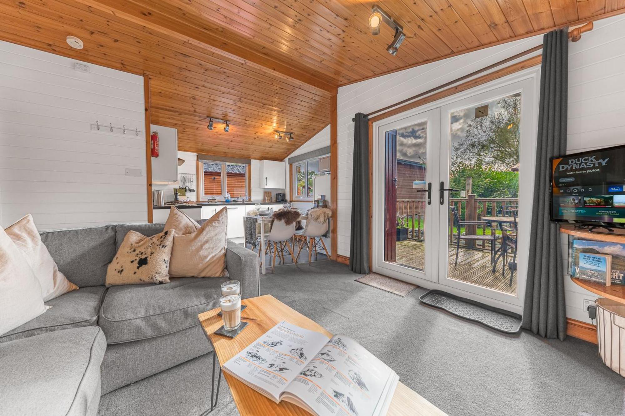 Bowness 45 - 2 Bedroom Lake Windermere Lodge ภายนอก รูปภาพ